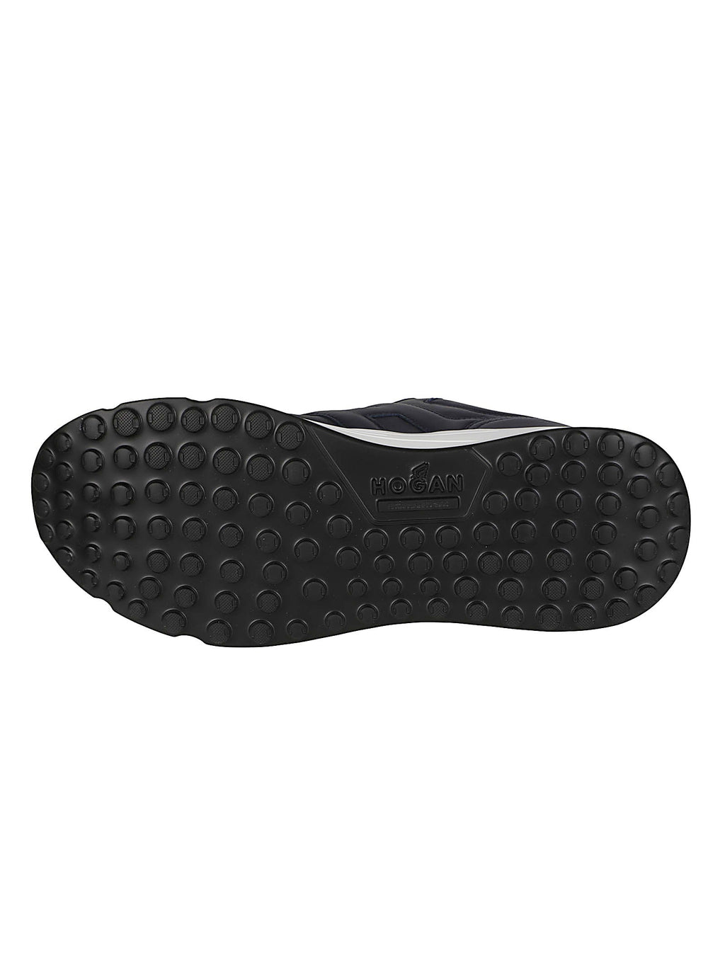 Low-Profile Black Sneakers with Tonal Detailing