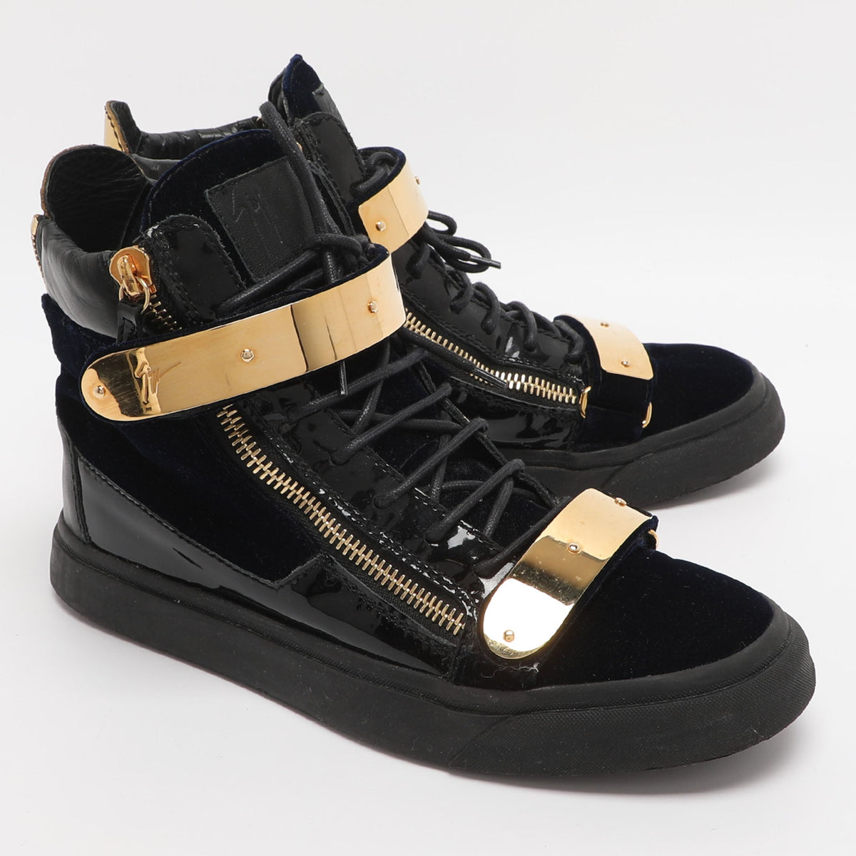 Giuseppe Zanotti Coby