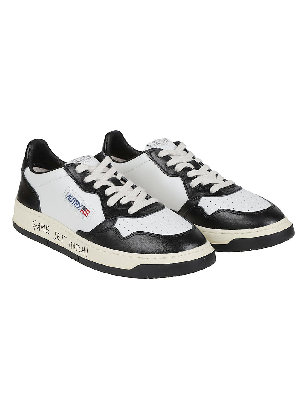 Medalist Low Leather Low-Top Sneakers