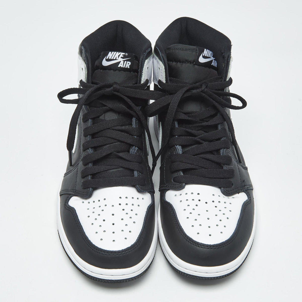Air Jordans Black Leather Jordan 1 Retro High Og Black White Sneakers