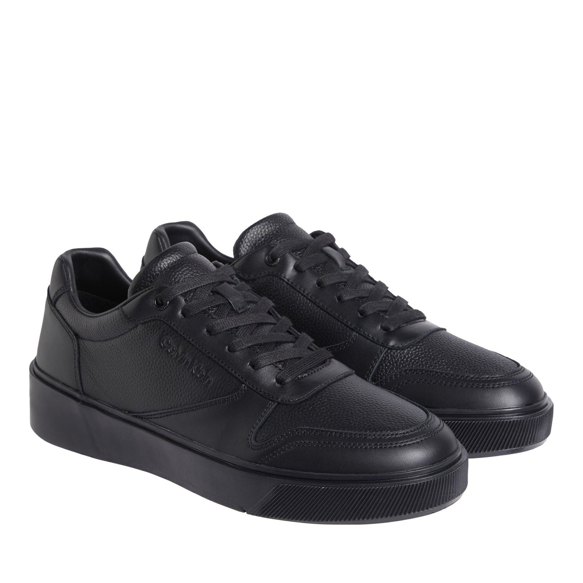 Black Minimalist Leather Low-Top Sneakers