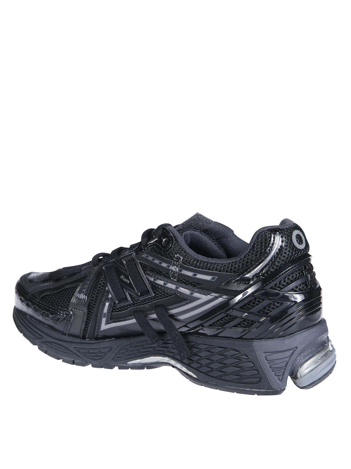 Lifestyle Tier1 Air-Cushioned Mesh Black Sneakers