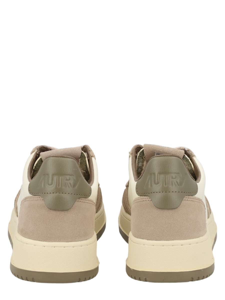 Medalist Low Leather Suede Panels Sneakers