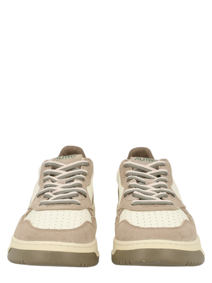 Medalist Low Leather Suede Panels Sneakers