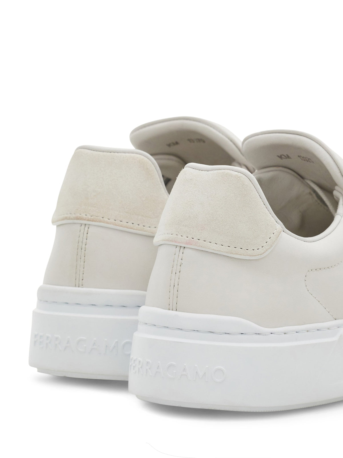 Low-Top Sneakers with Minimalist Design and Embossed Details
