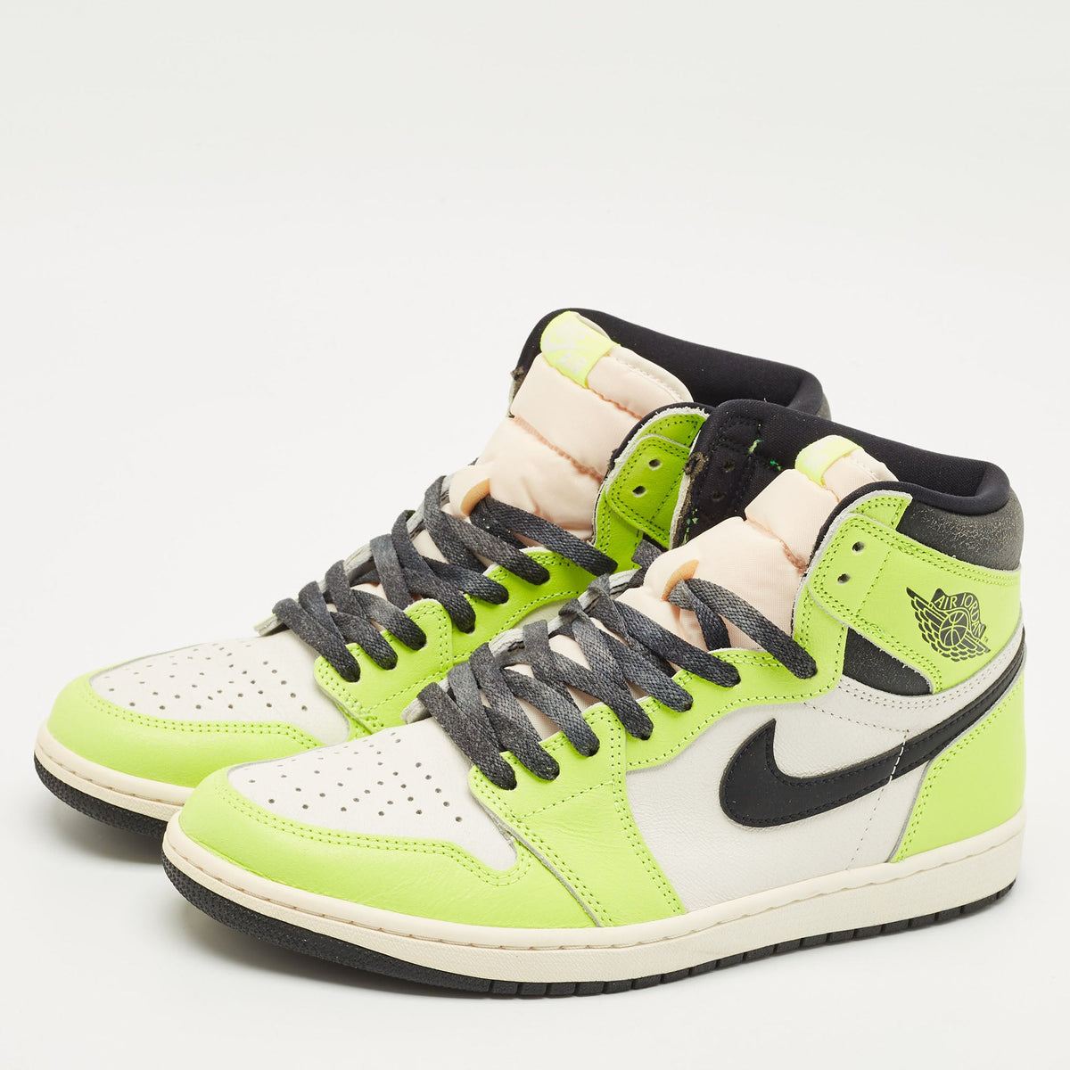 Air Jordans Green/white Leather 1 Retro Og High Top Sneakers