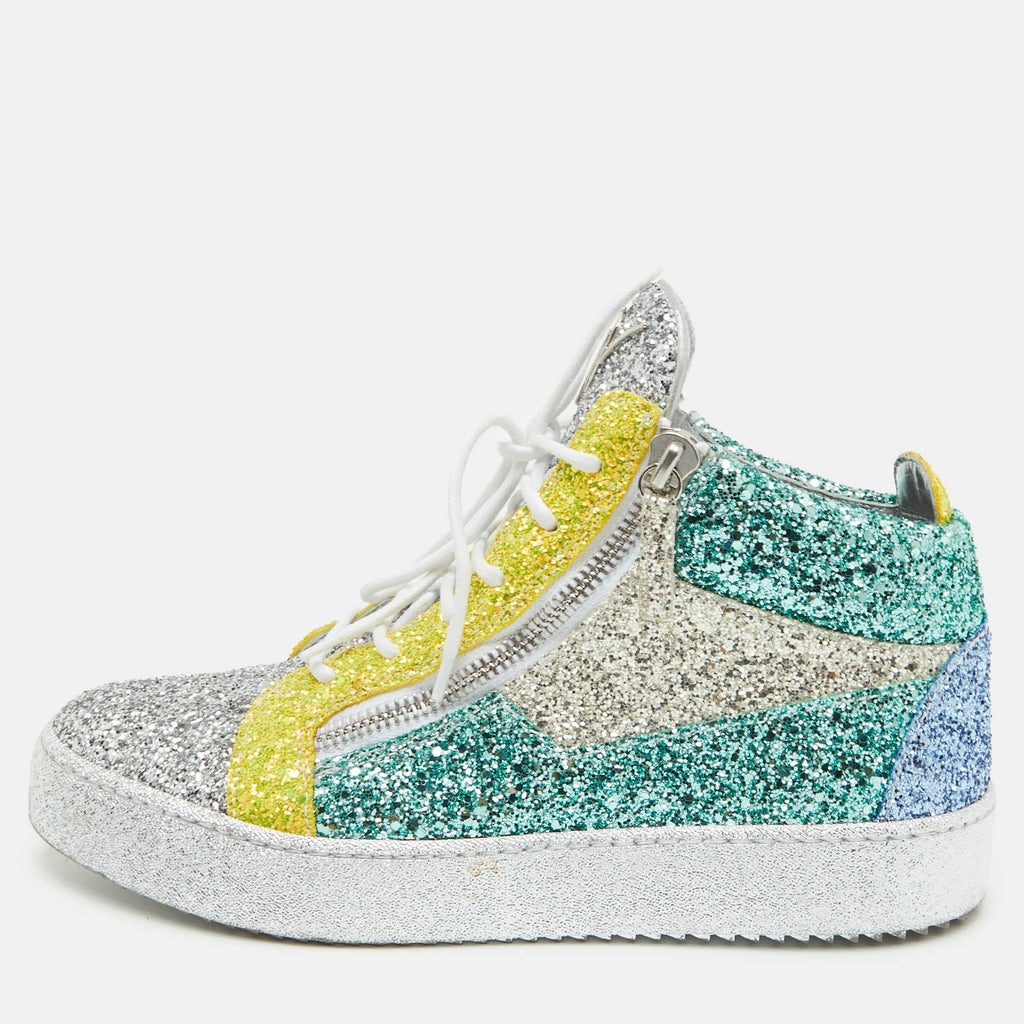 Giuseppe Zanotti Kriss