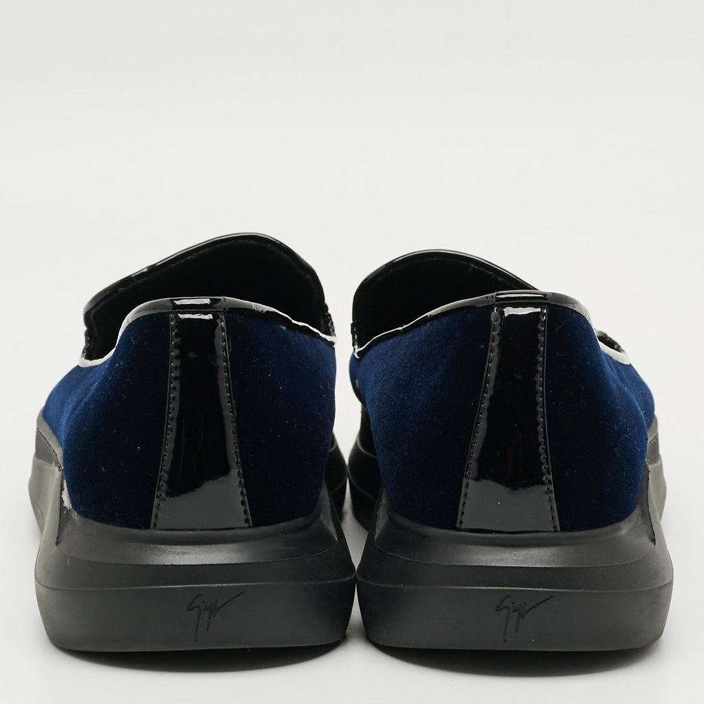 Giuseppe Zanotti Conley