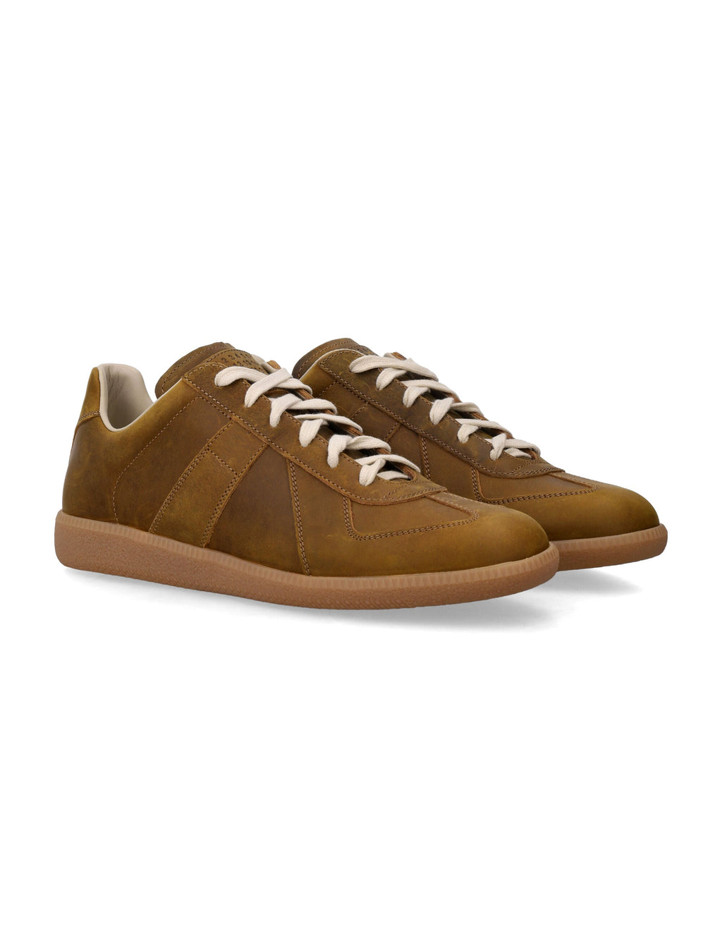 Low-Top Sneakers with Matte Finish and Contrasting Laces