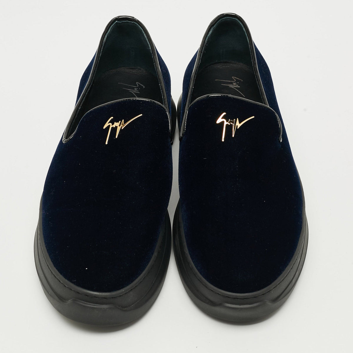 Giuseppe Zanotti Conley