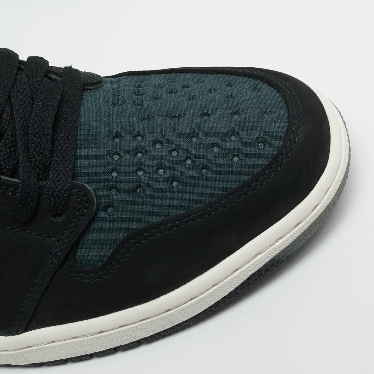 Air Jordans Jordan 1 Retro Element Gore-Tex Particle Grey