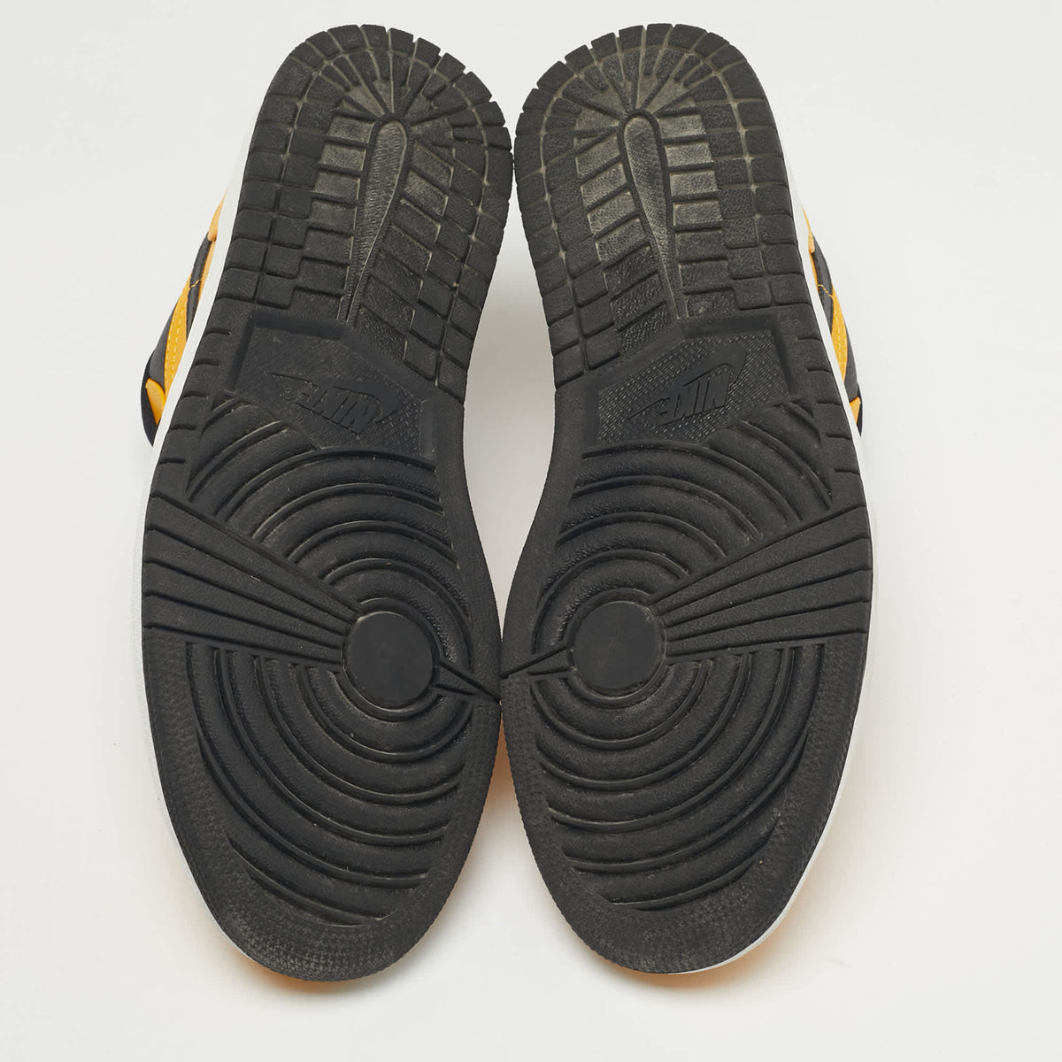 Air Jordans Yellow/black Leather Jordan 1 Low University Gold Sneakers